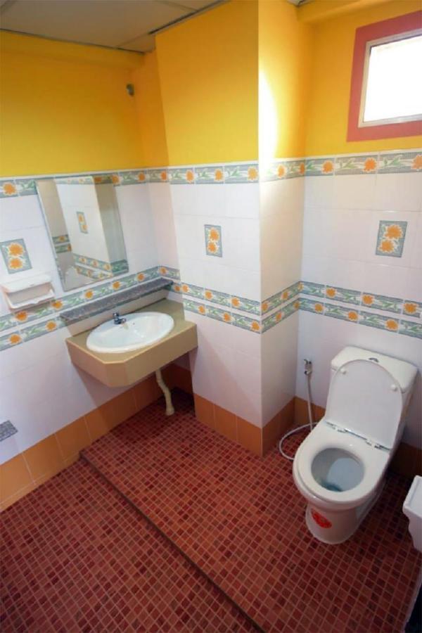 Samut Sakhon Ts Home Building מראה חיצוני תמונה